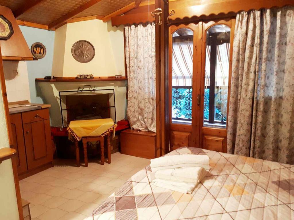 Apartments Erato Неос Пантелеймонас Екстериор снимка